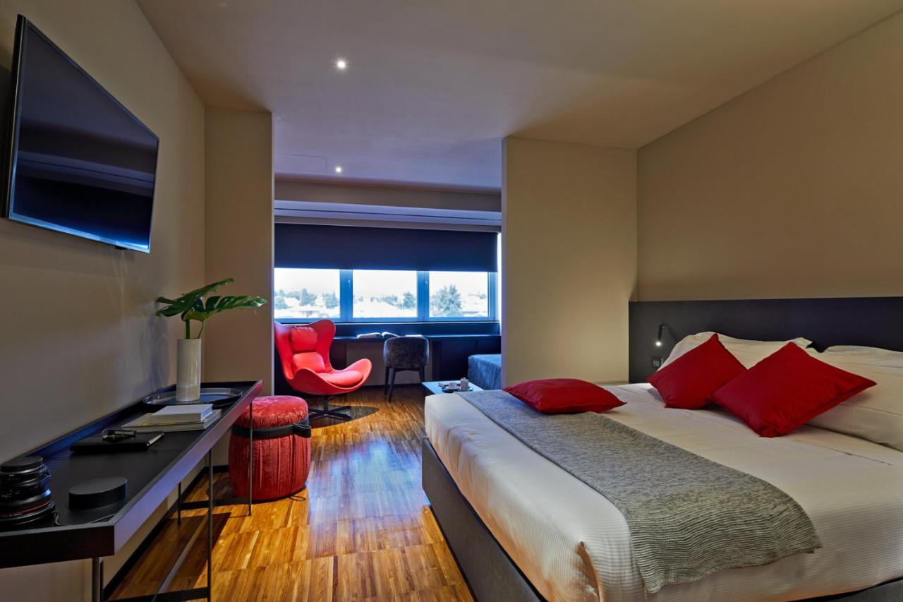 Delparco Hotel Buttrio Eksteriør billede