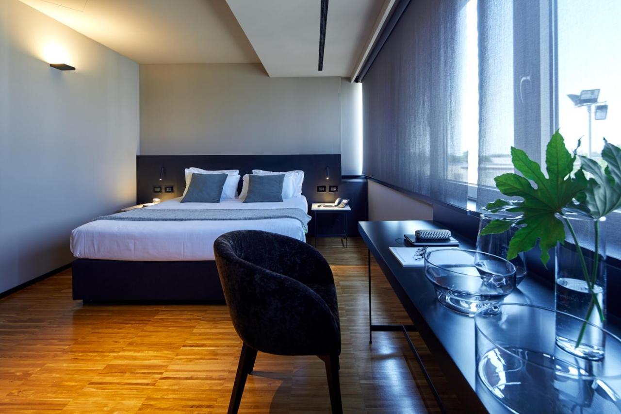 Delparco Hotel Buttrio Eksteriør billede